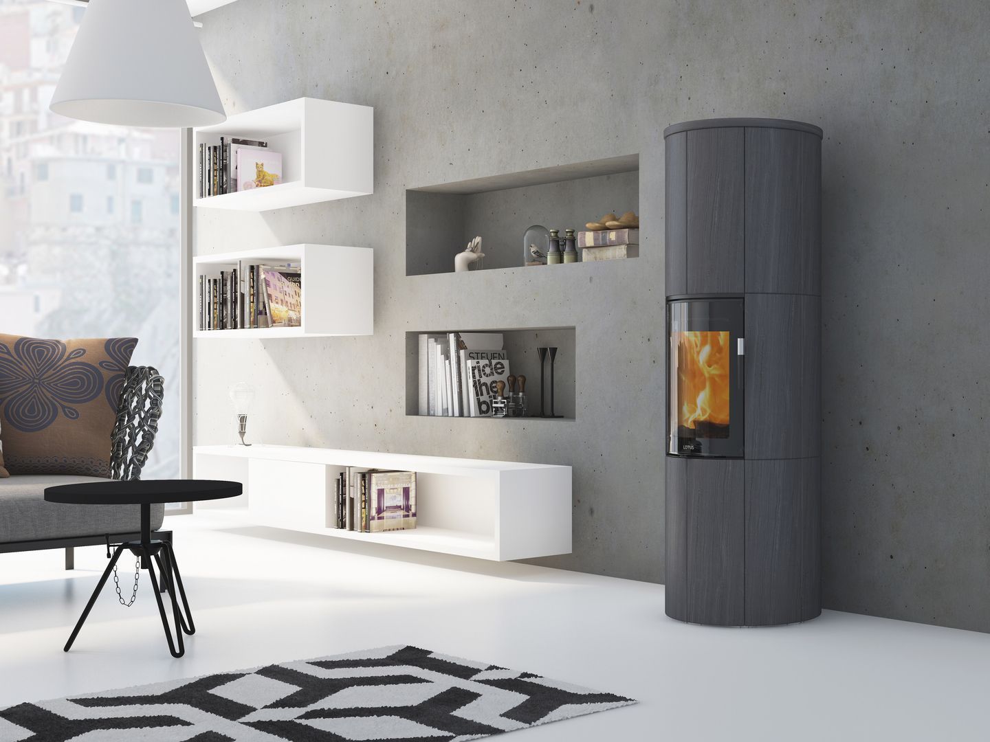 Ein Wohnzimmer mit Couch, Tisch und Kamin.