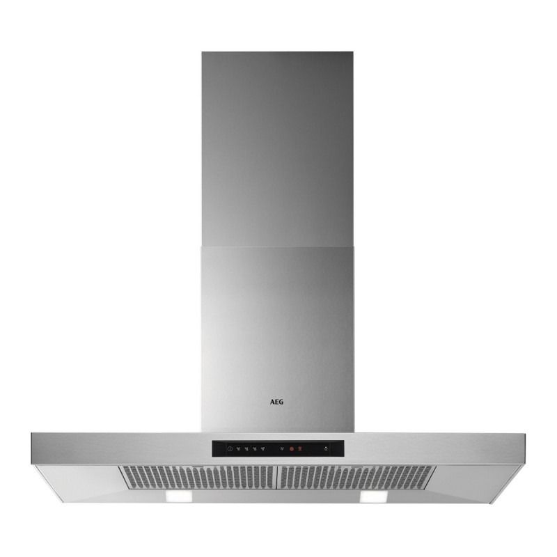 Una campana de acero inoxidable cuelga del techo de una cocina.