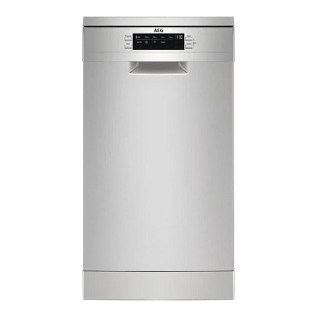 Un lavavajillas de acero inoxidable con pantalla digital.