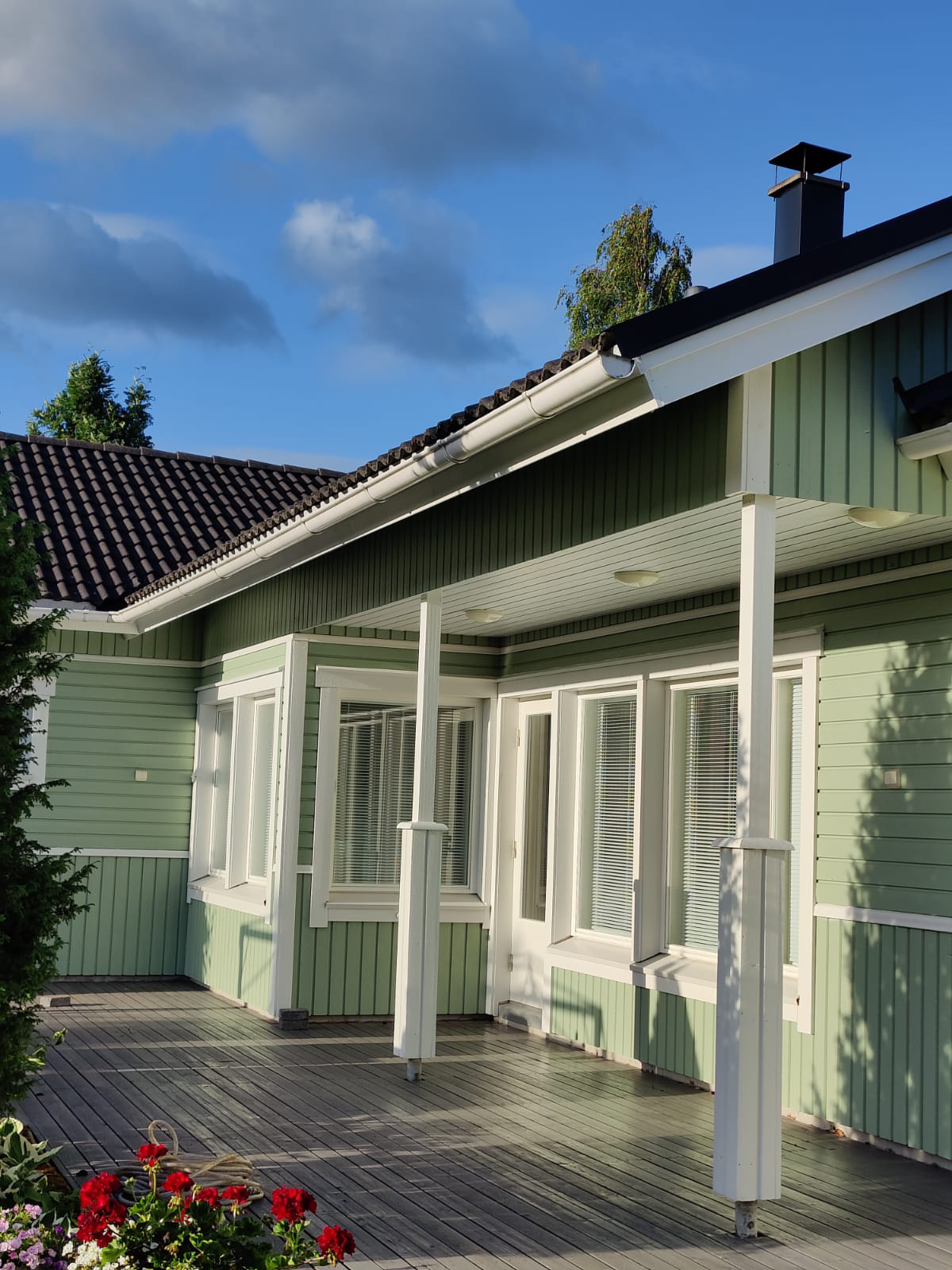 Omakotitalojen maalaukset