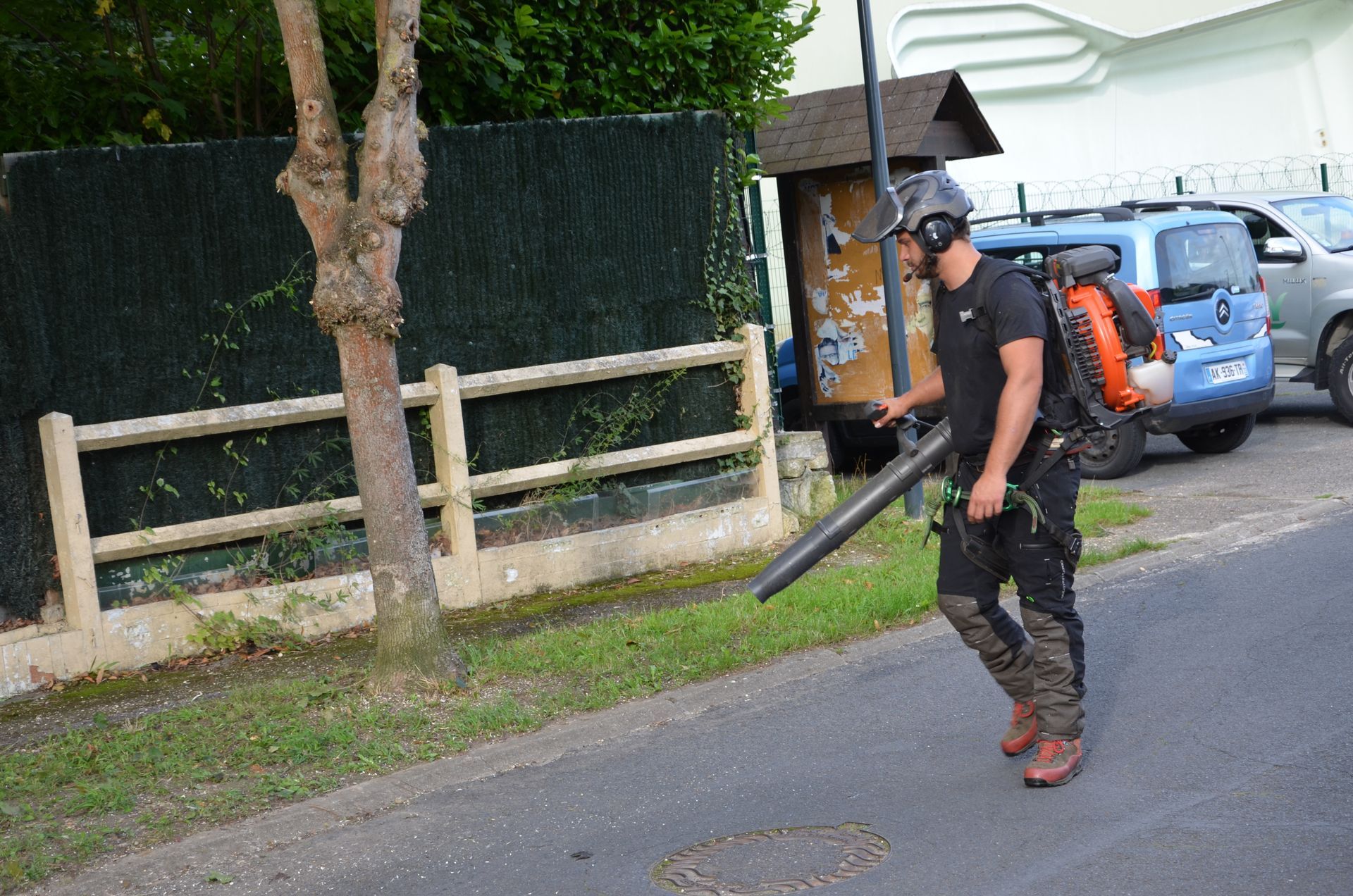 Ramassage de branches, soufflage
