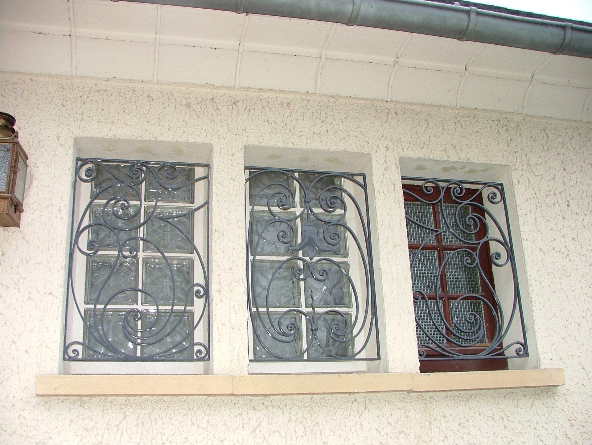 Ferronnerie fenêtre