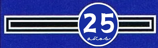 Un cartel azul con el número 25