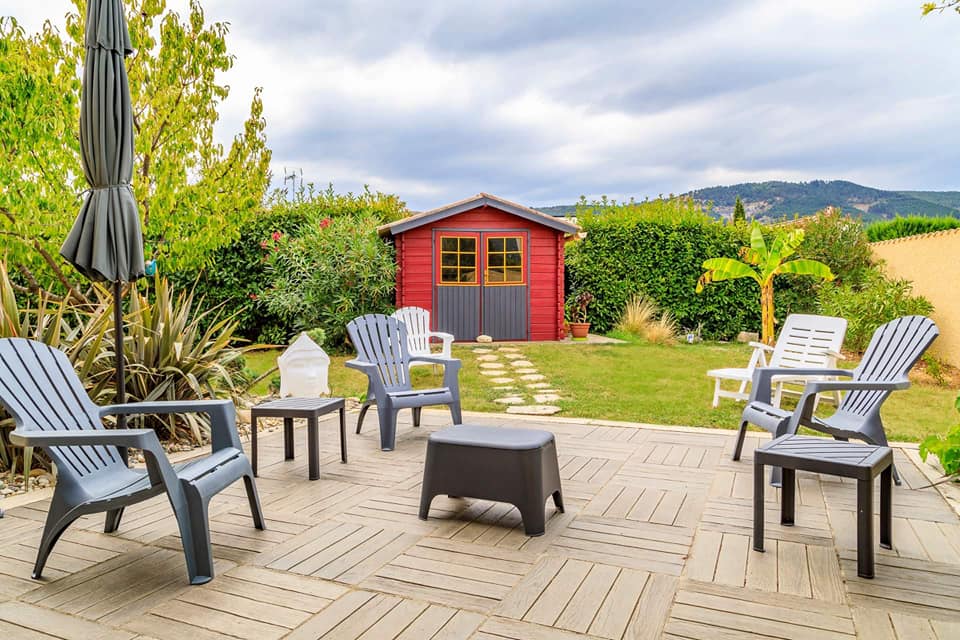 Aménagement extérieur d'un salon de jardin
