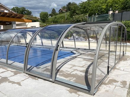 Abri rond en aluminium