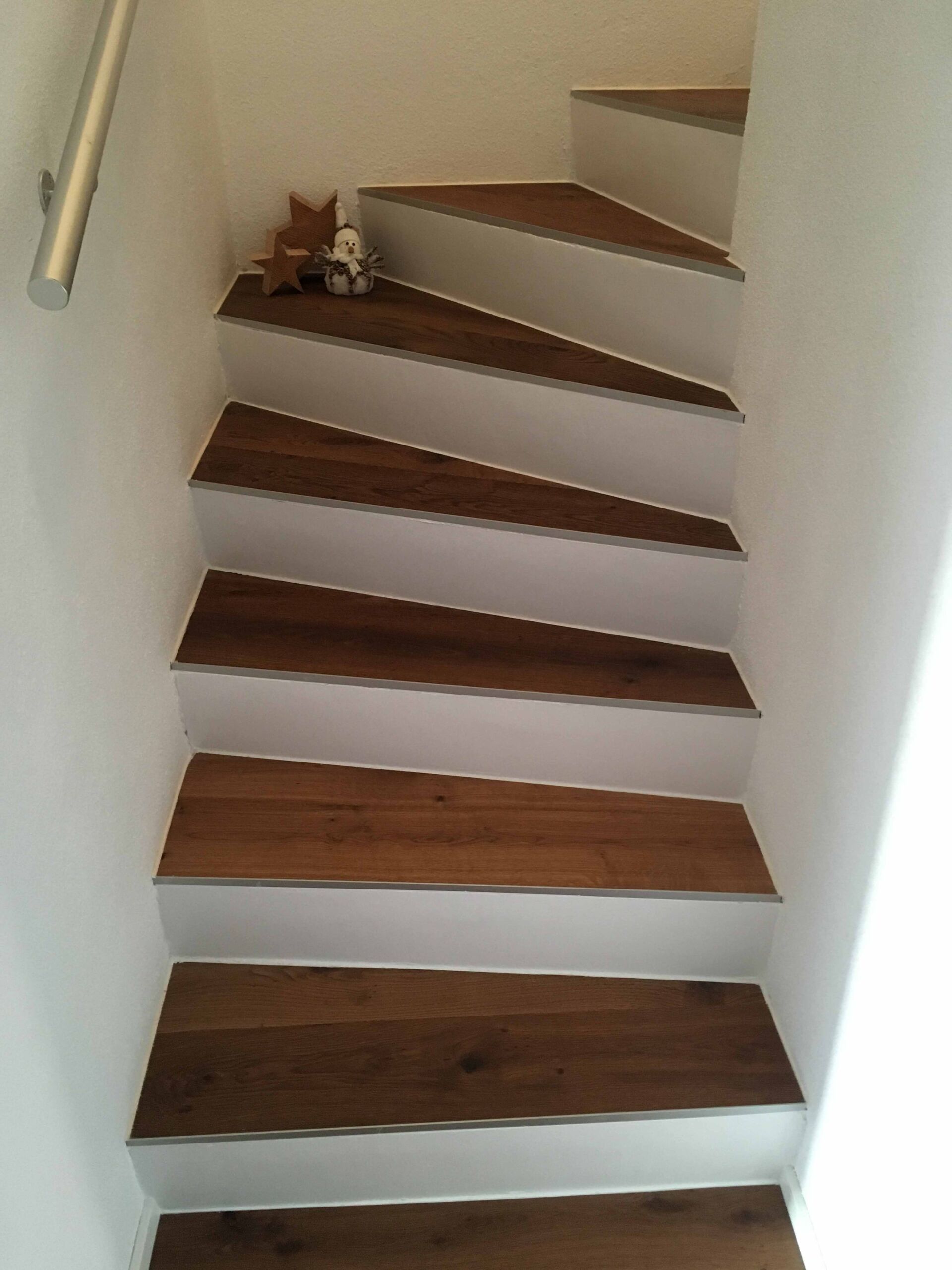 Holztreppenstufen - Andreas Schumacher Teppiche und Bodenbeläge - Watt