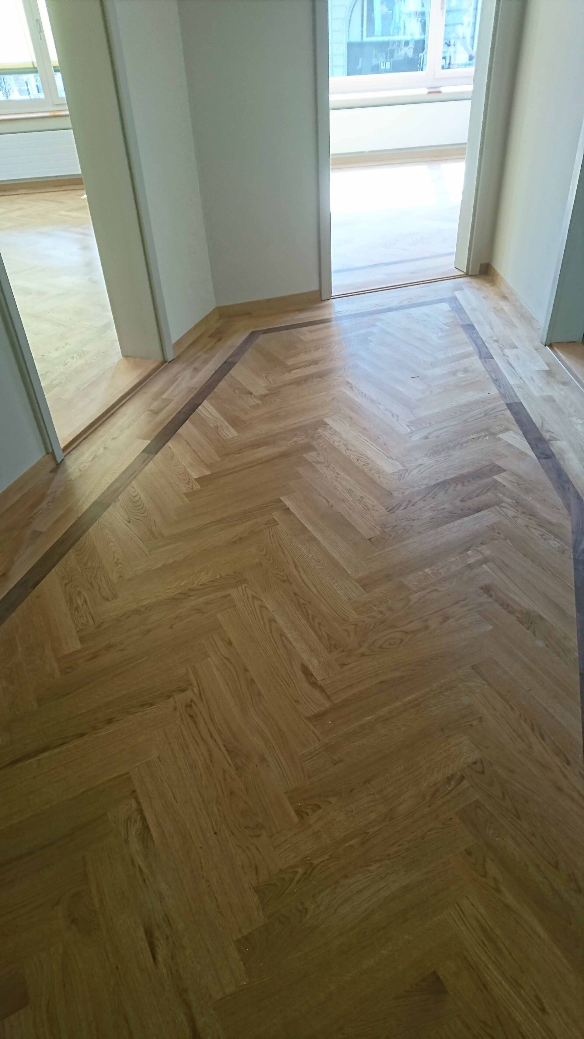 Parkett Fischgrät Gang - Andreas Schumacher Teppiche und Bodenbeläge - Watt