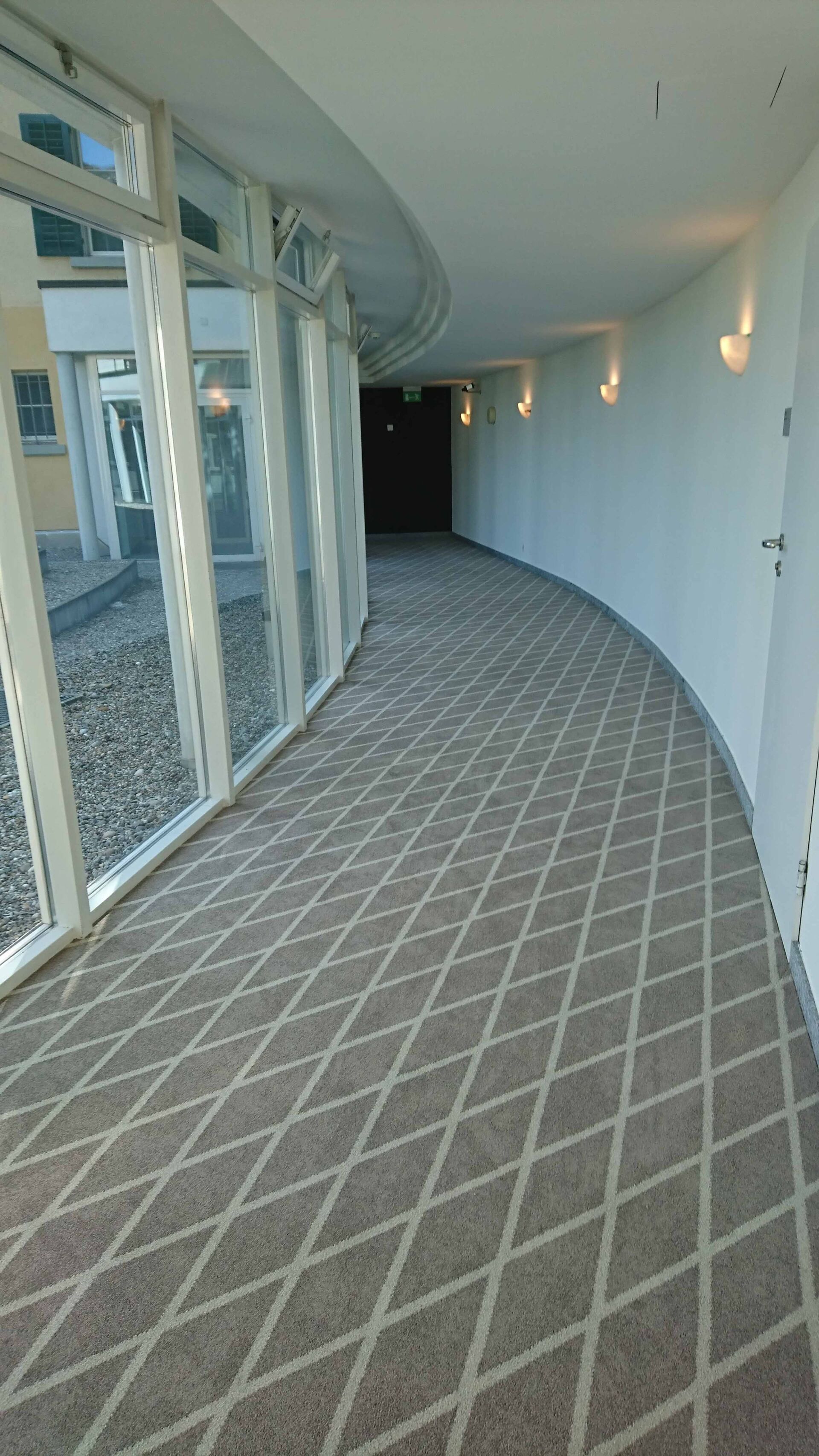 Teppichboden Gang - Andreas Schumacher Teppiche und Bodenbeläge - Watt