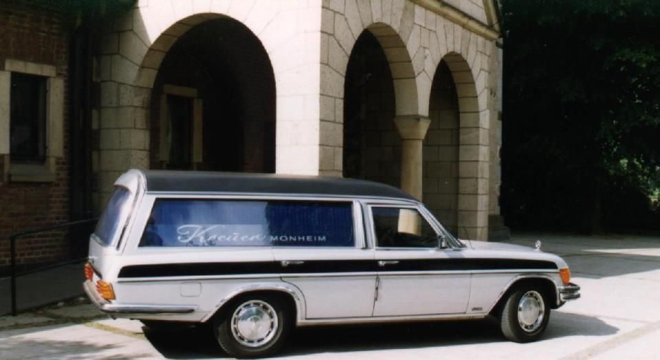 Leichenwagen der Karl und Peter Kreuer GbR