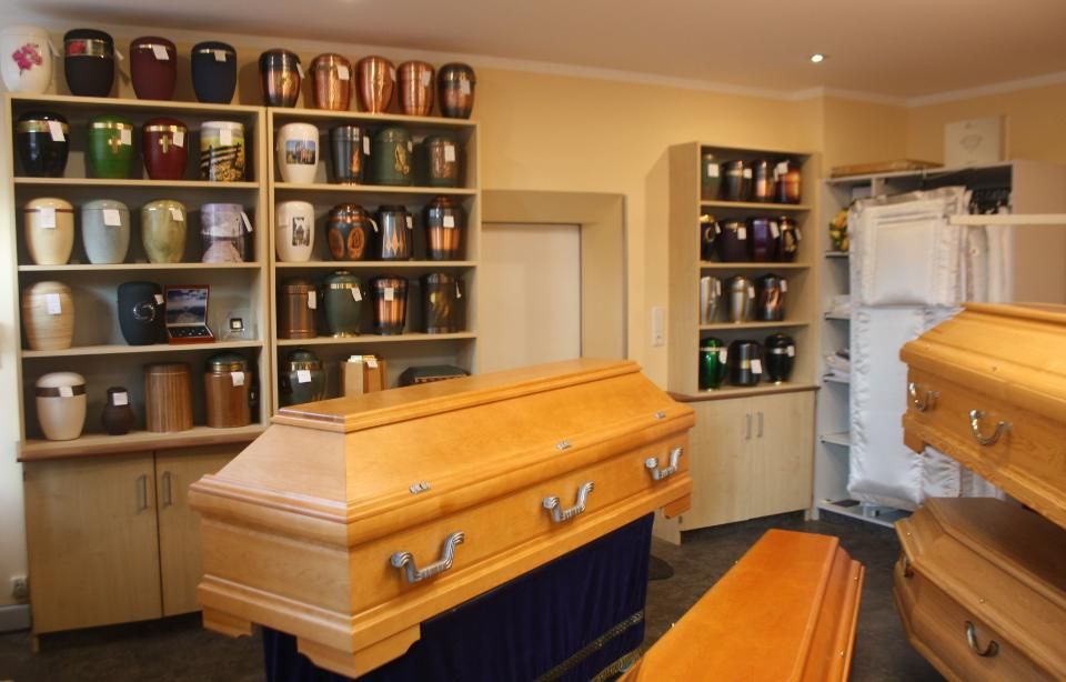 Sarg in Räumen der Karl und Peter Kreuer GbR