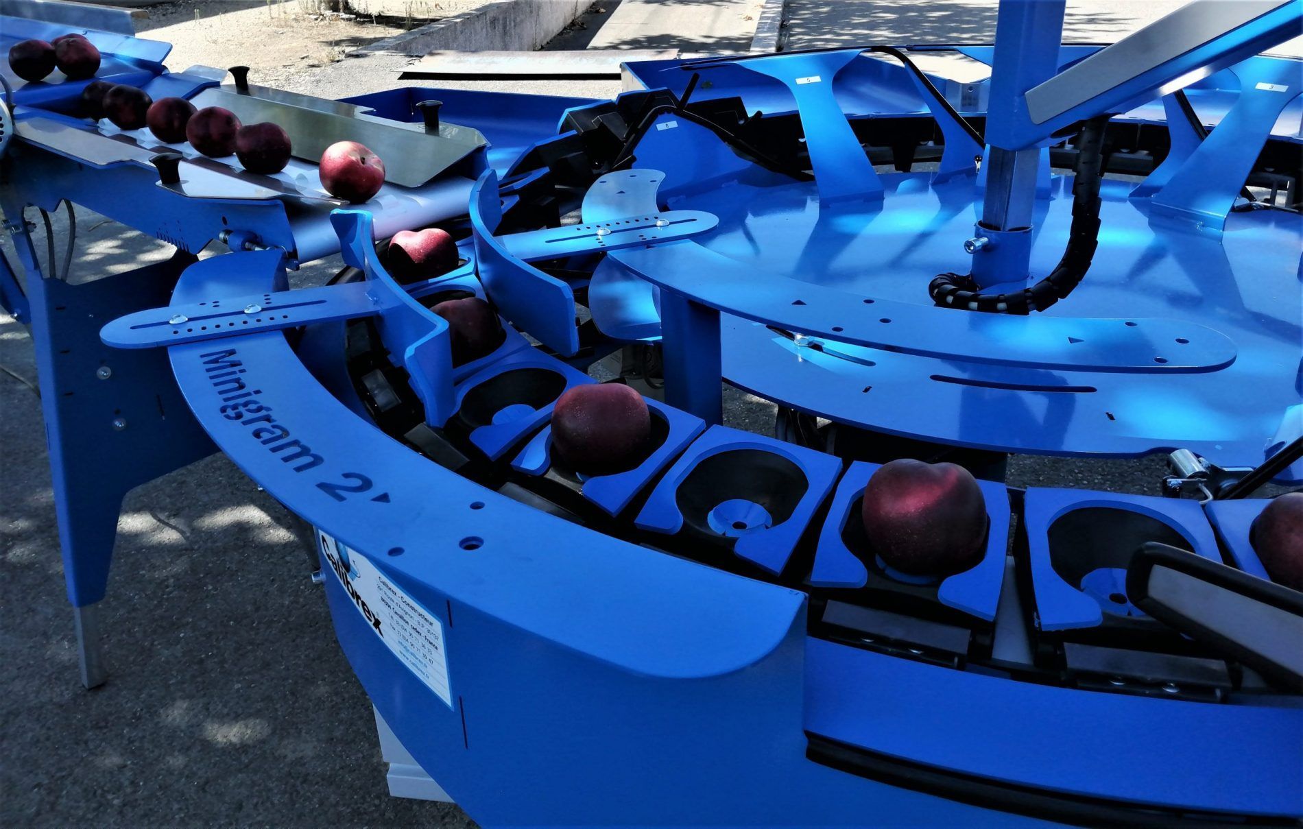 Calibreuse bleue de gros plan.