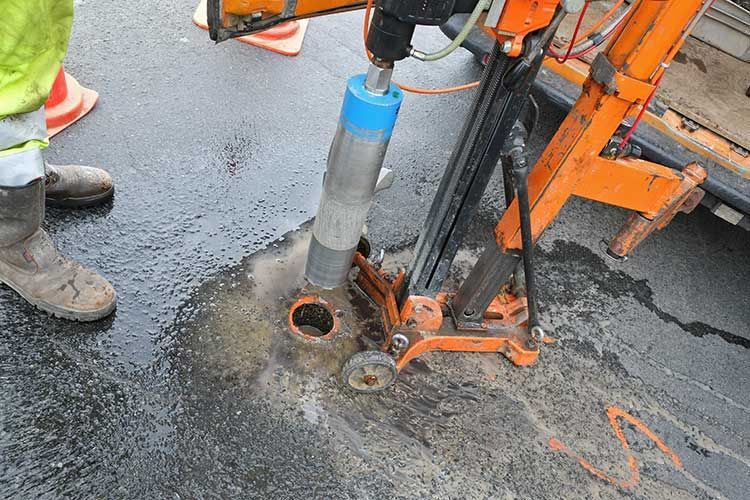 Carottage à l'aide d'une machine