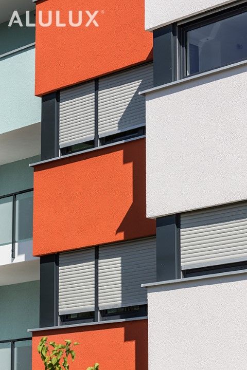 Rollladen am Fenster