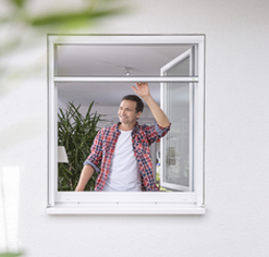 Fenster mit Insektenschutz