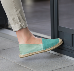 Tür mit Insektenschutz