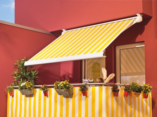 Haus mit hochwertiger Markise