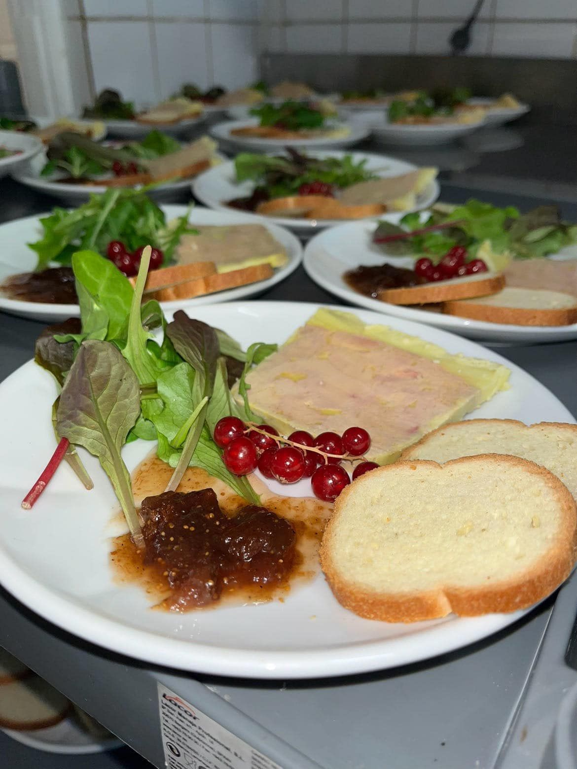 Assiette composée avec toast
