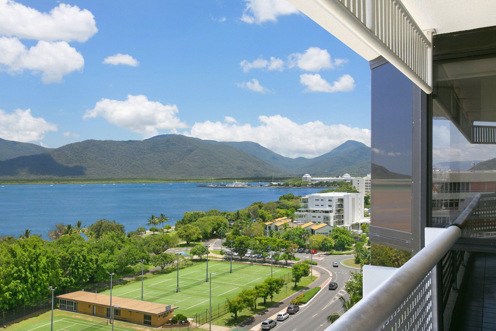 Image showcasing 8 Oceanfront Vacation Rentals with Private Pools - avantstay.com