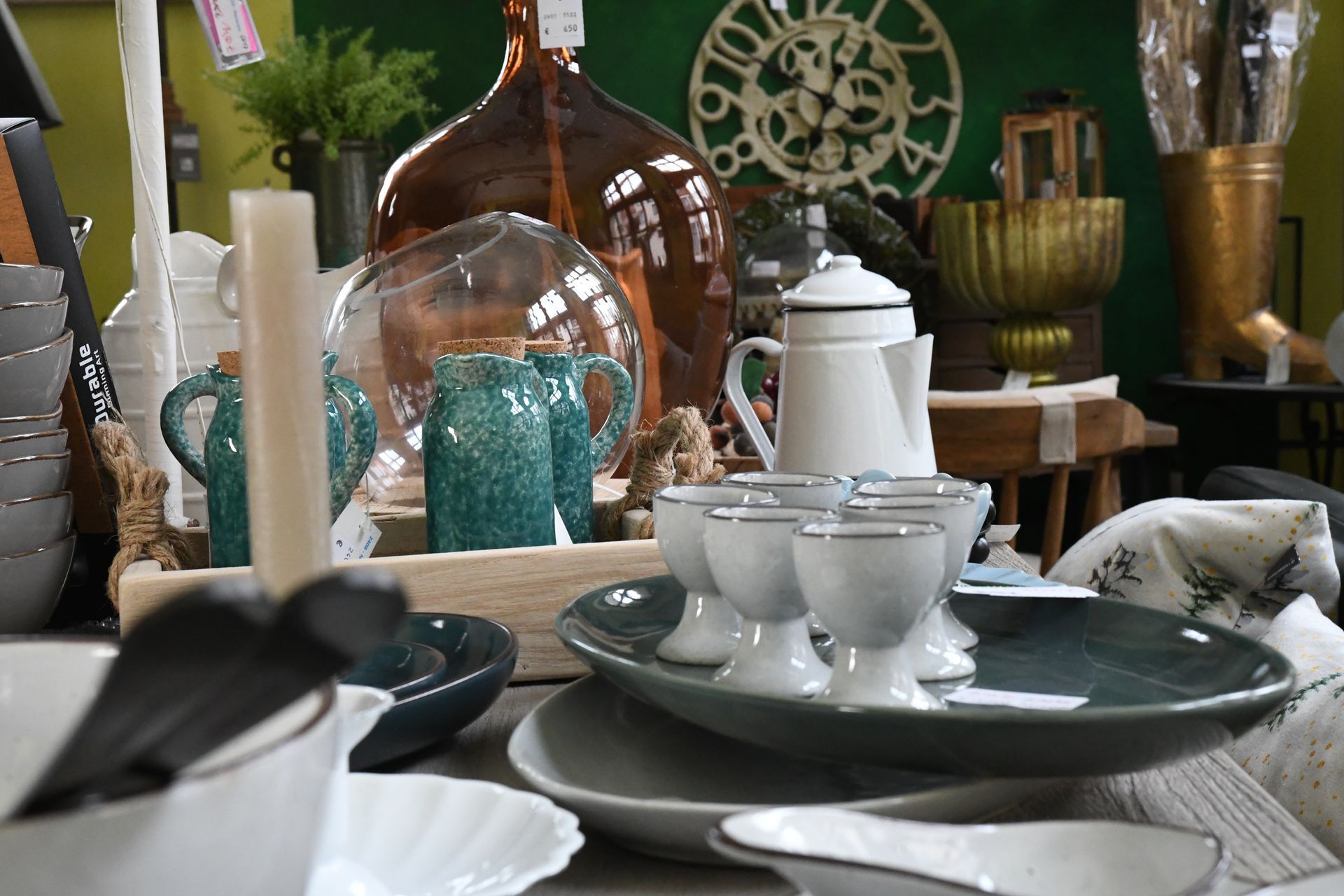 Frühlingszeit Deko Tassen bei Wohnenswert