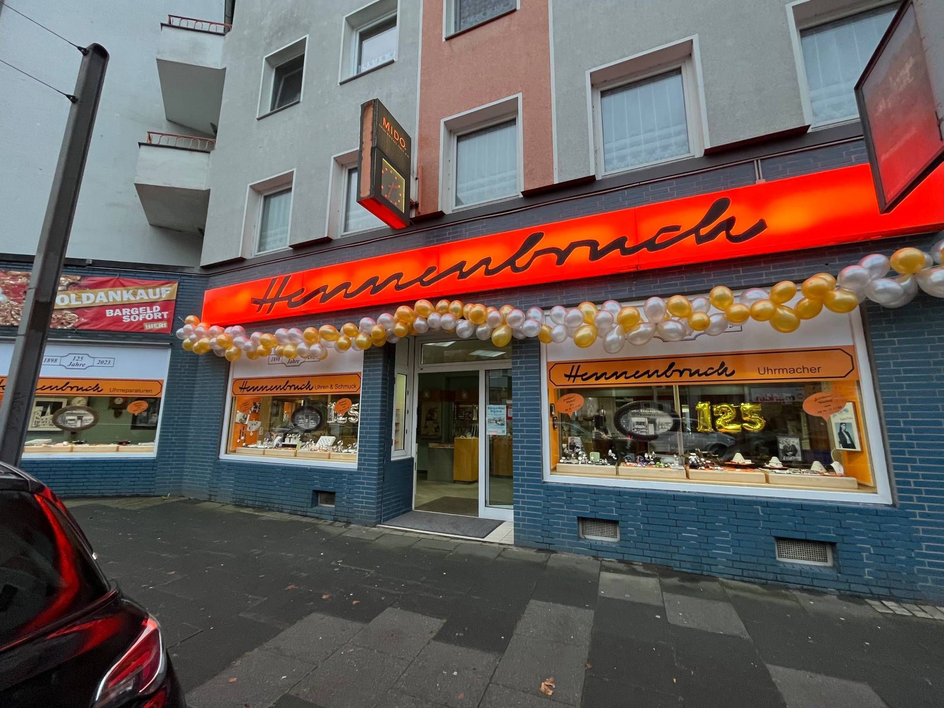 Juwelier Hennenbruck Außenansicht