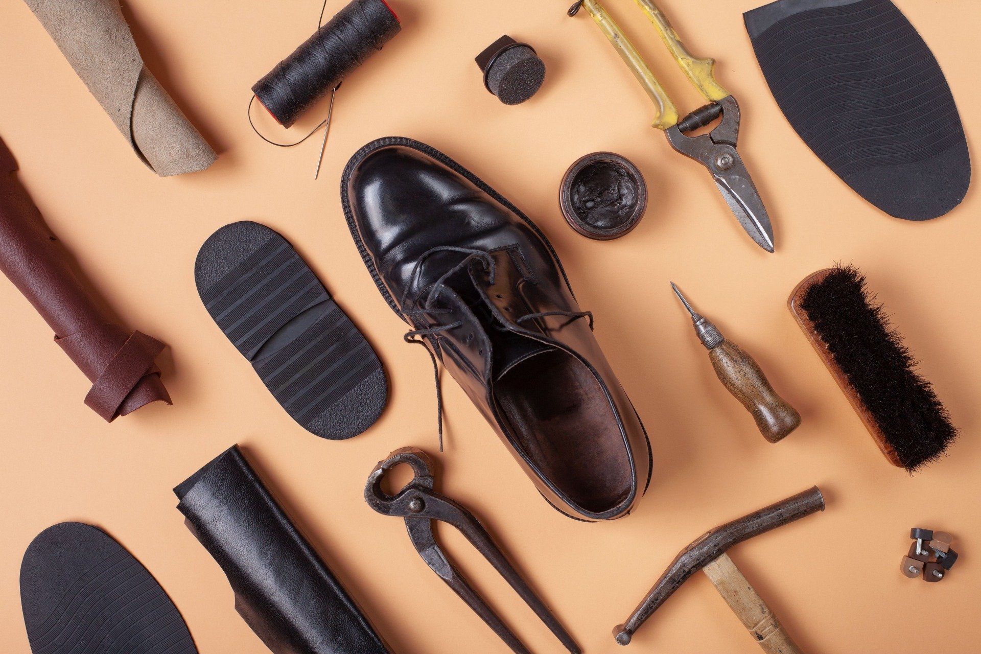 Outil de confection de chaussures