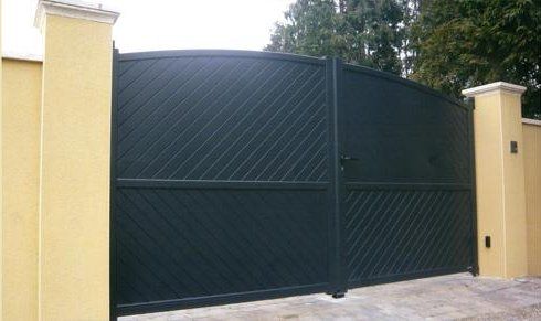 Portails noir automatique en aluminium