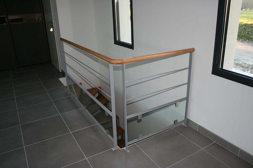 Barrière escalier mezzanine avec protection enfant