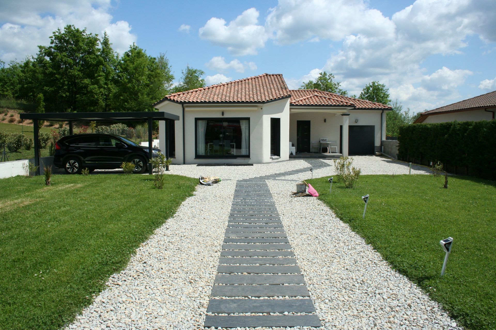 carport aluminium noir vue de côté