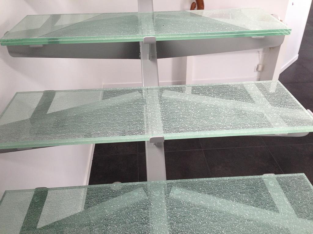 escalier en verre vue de près