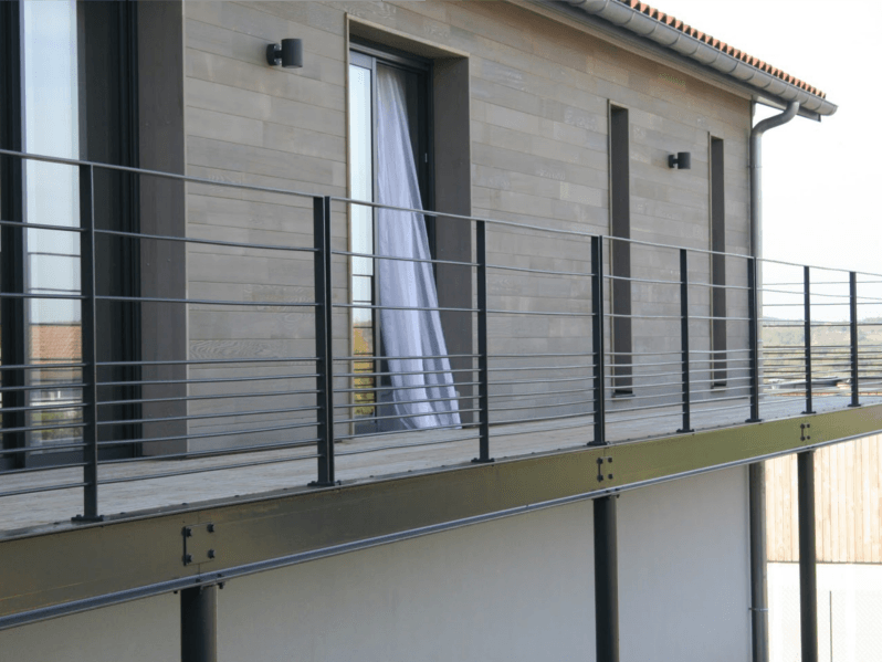 Clôture métallique pour terrasse