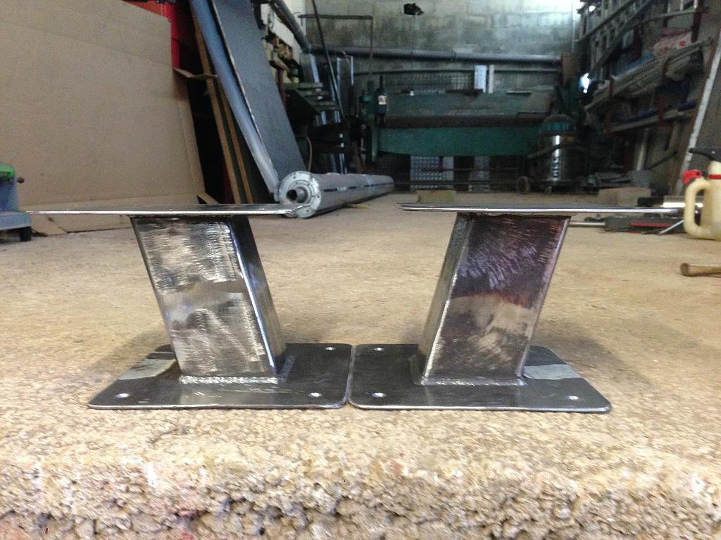 Strucutre en métal non polie