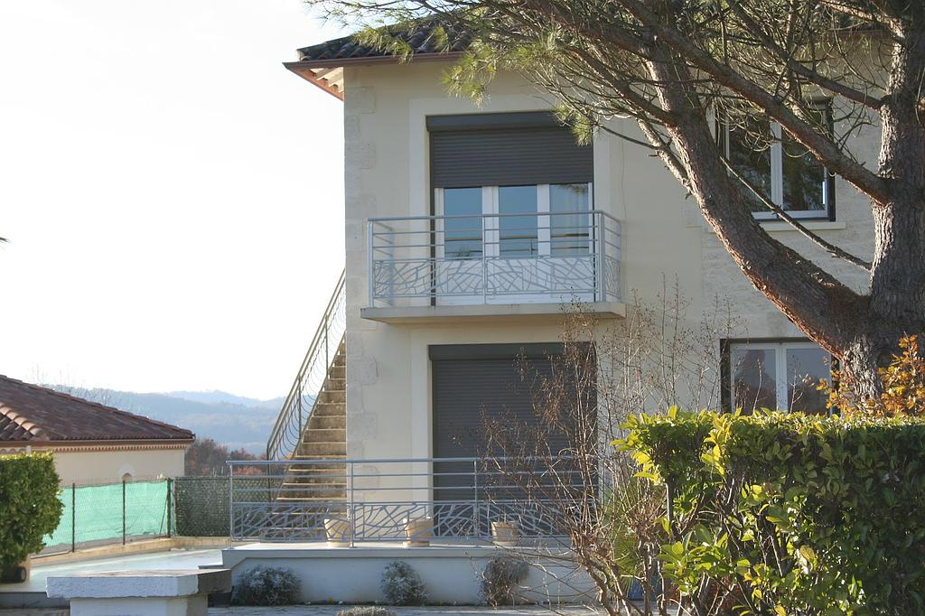 Barrière en métal balcon