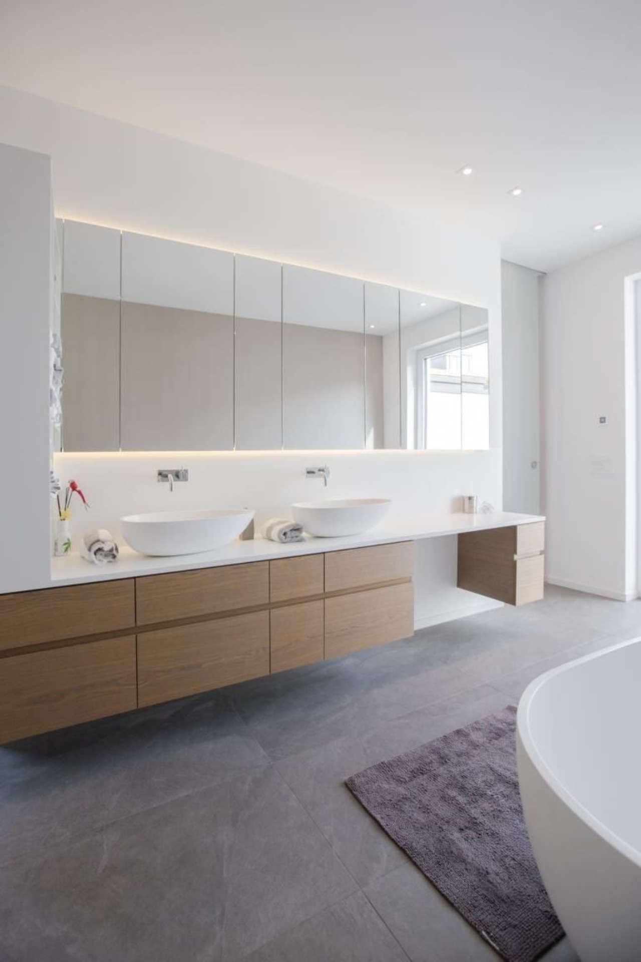 Waschbecken-Unterschrank