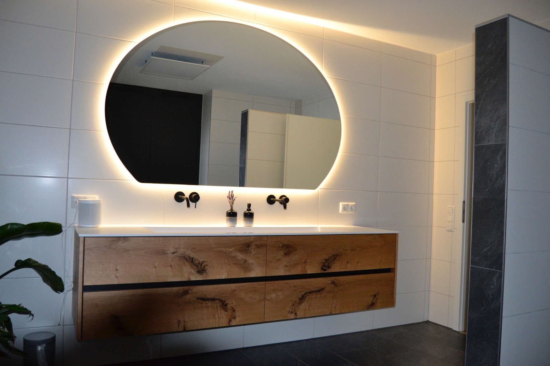 Waschbecken-Unterschrank