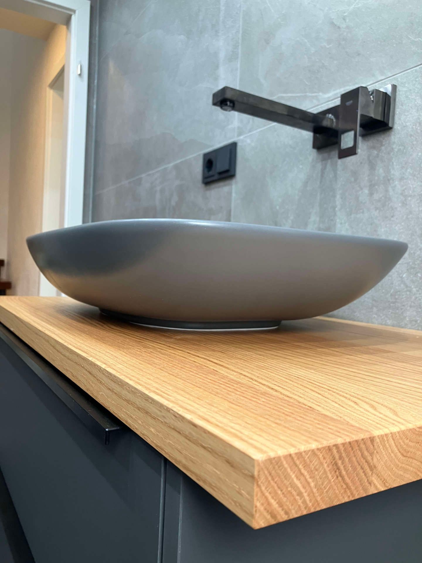 Waschbecken-Unterschrank