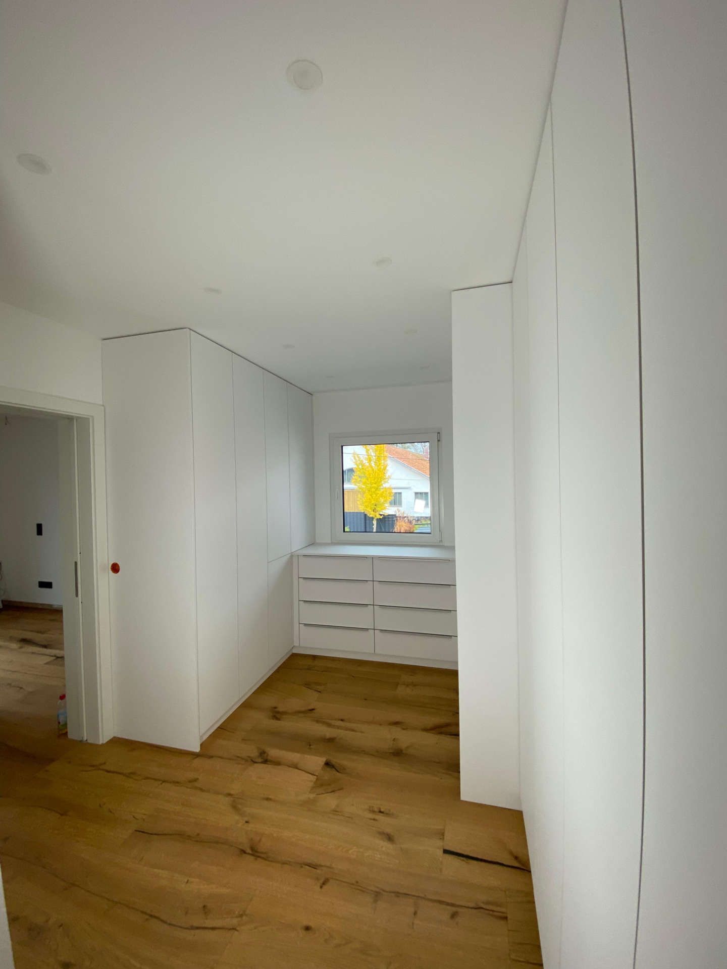 Begehbarer Kleiderschrank