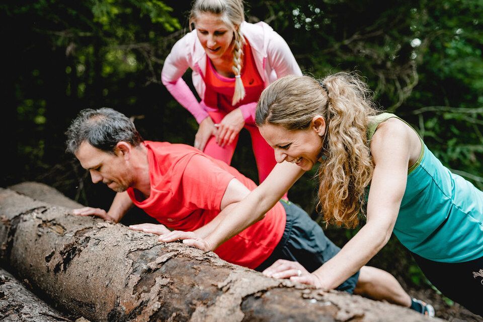 Training im Wald von fit-and-eat.ch Michèle Berger