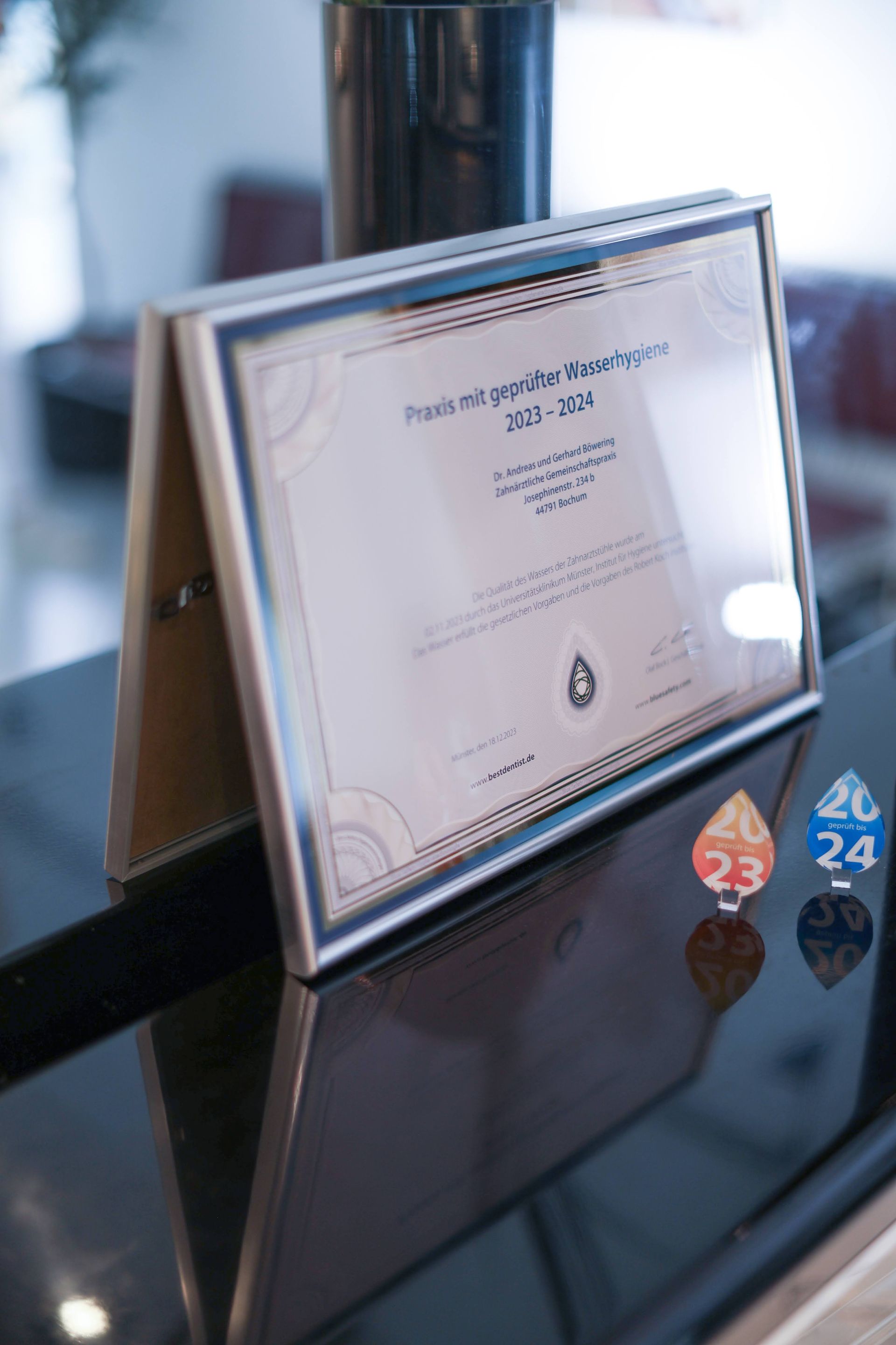Zertifikat: Praxis mit geprüfter Wasserhygiene