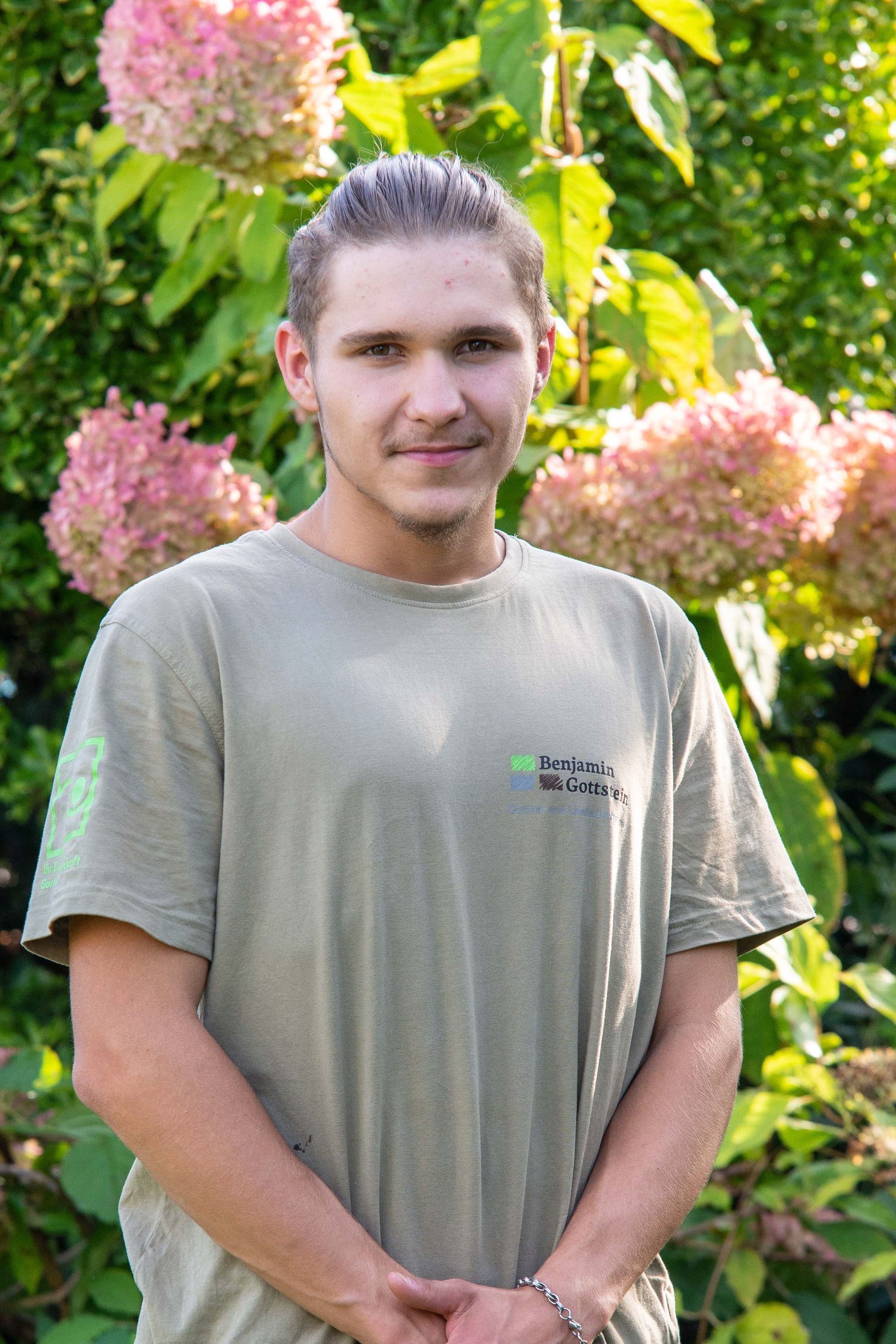 Benjamin Gottstein Garten- und Landschaftsbau Team 08 Jakub Jerominek