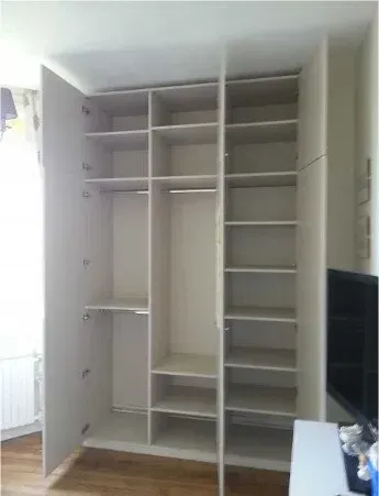 Intérieur d'un dressing