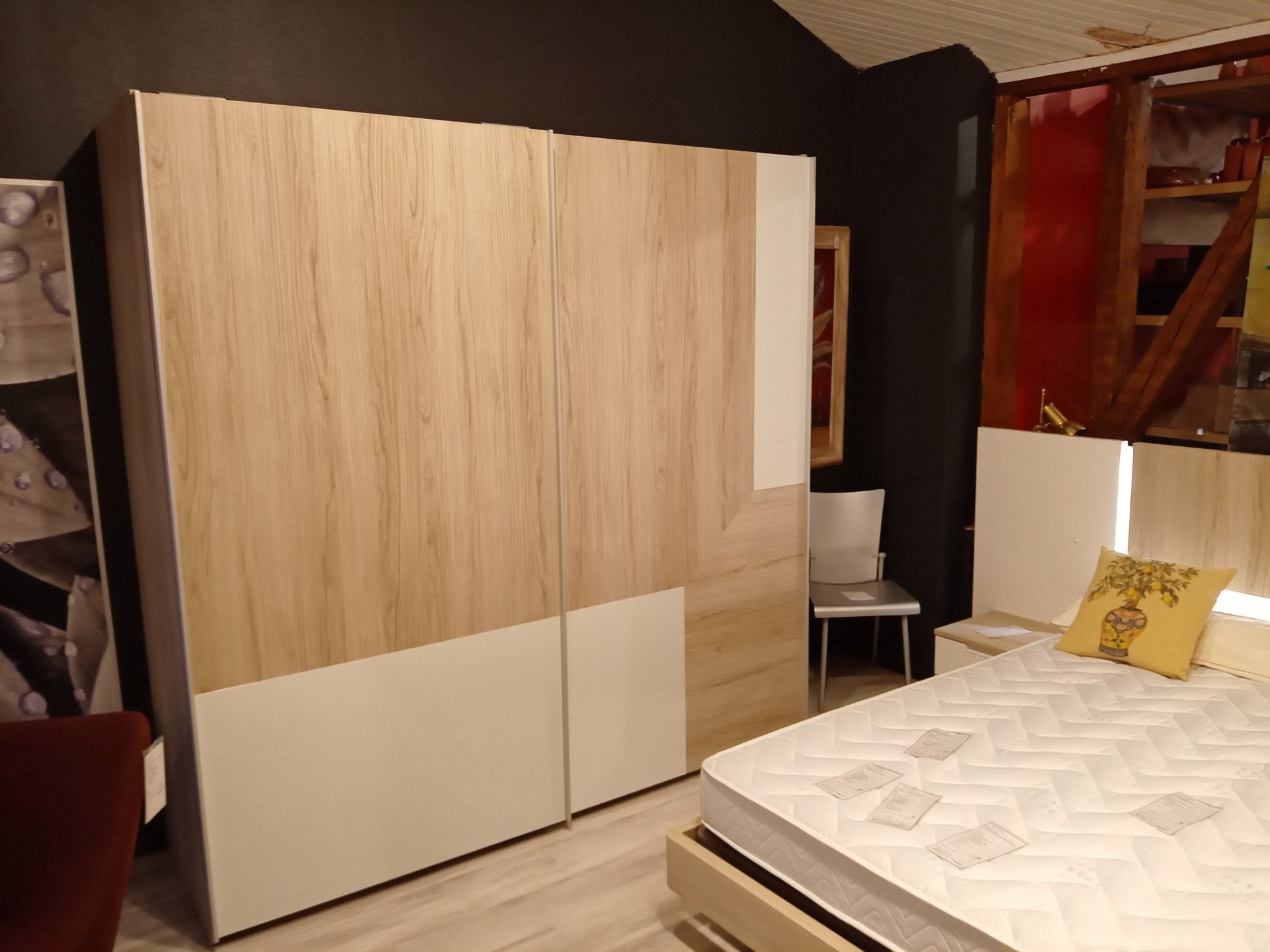 Placard avec ensemble chambre