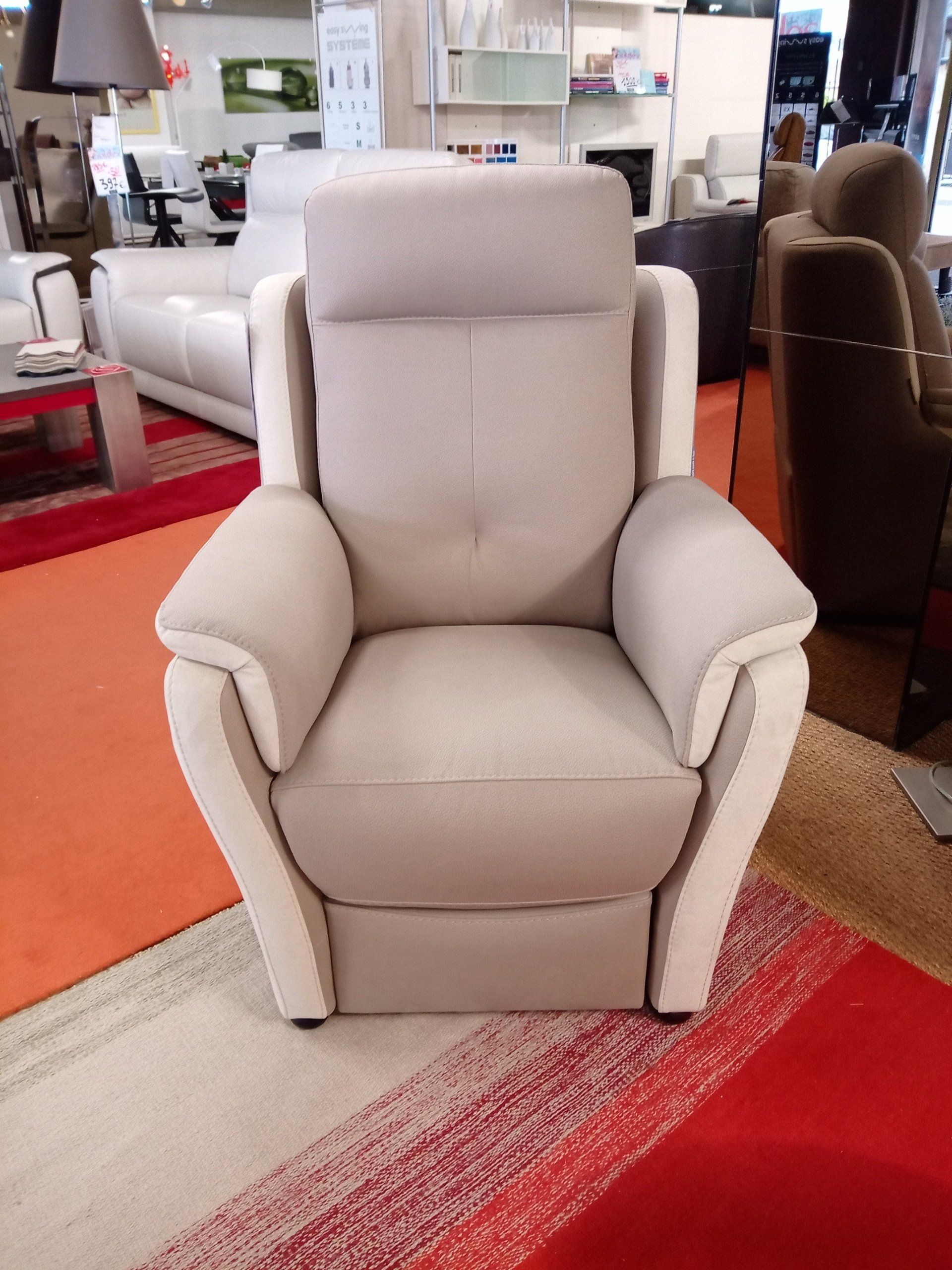 feuteuil simple confortable