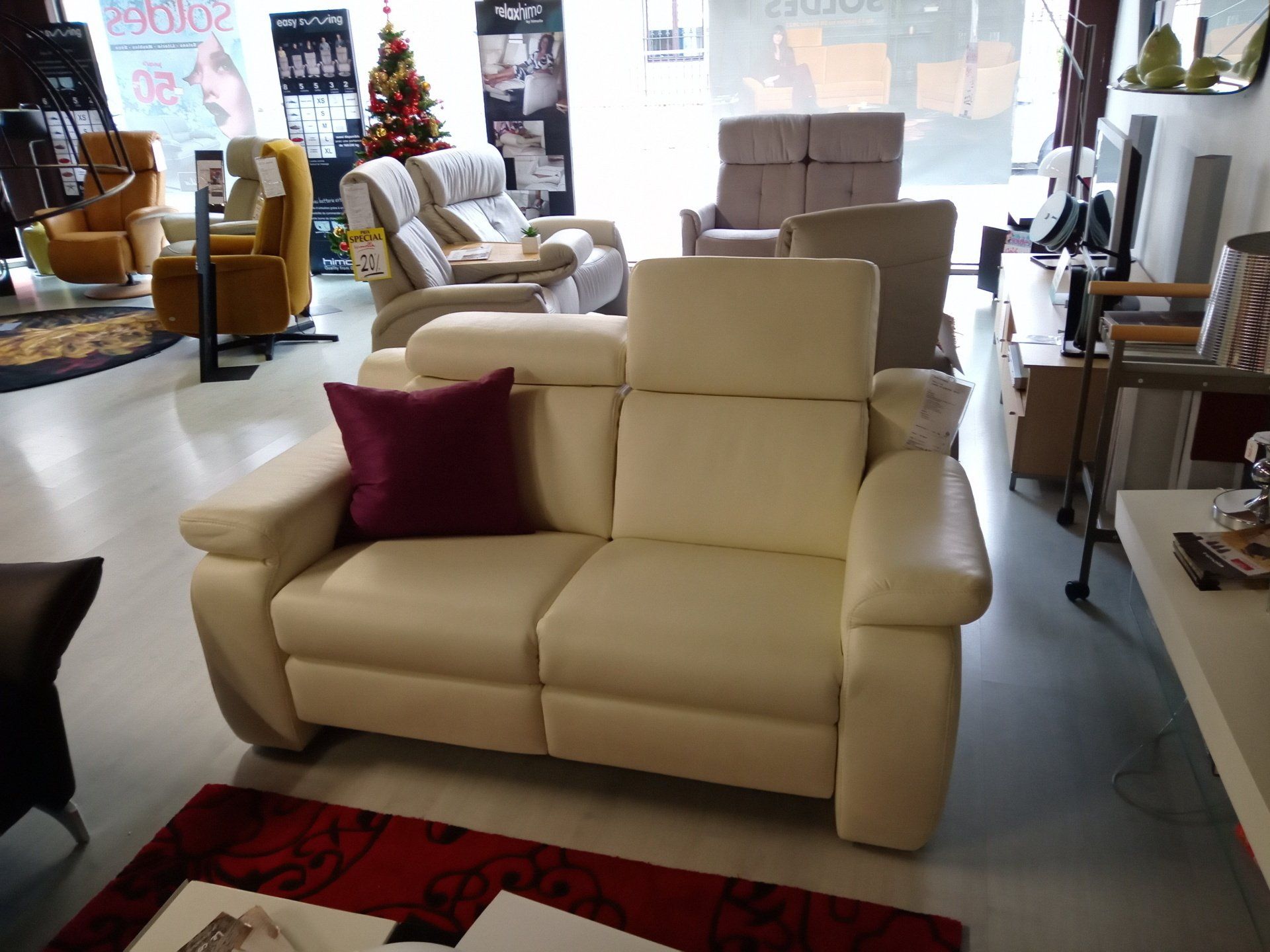 Canapé deux places blanc simili cuir