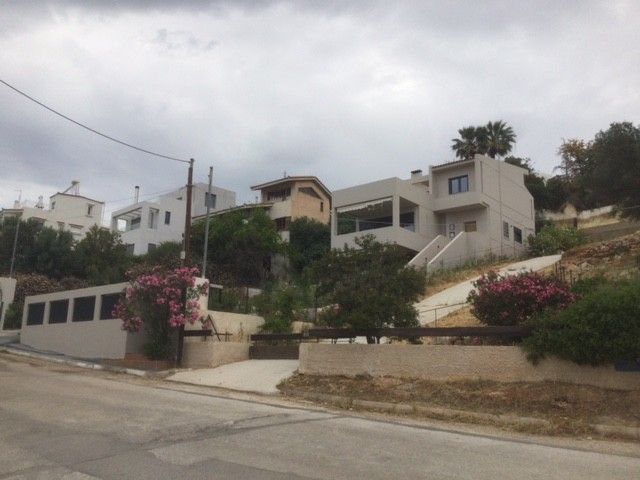 ΕΝΟΙΚΙΑΖΕΤΑΙ ΣΑΡΩΝΙΔΑ-ΔΙΚΗΓΟΡΙΚΑ