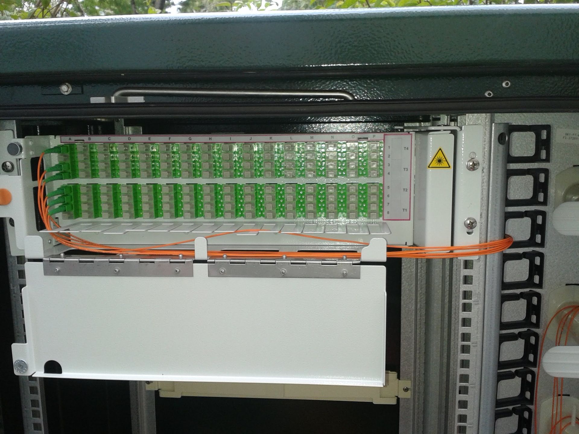 Installation de réseau de télécommunications