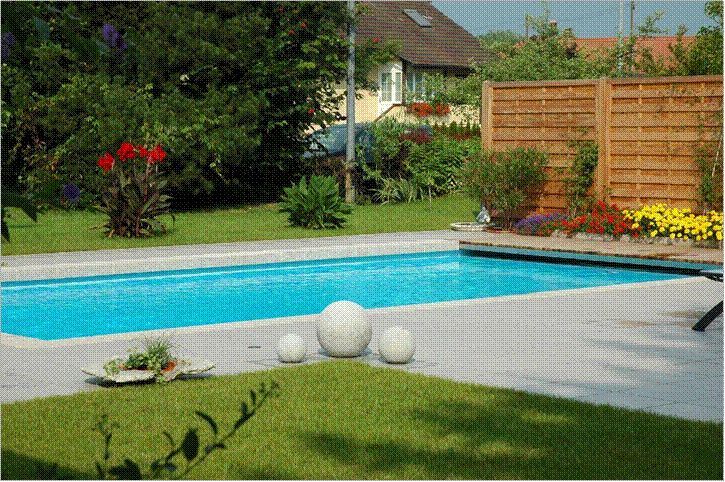 Schwimmbad in Garten - Staub Schwimmbad-Technik AG - Heimberg