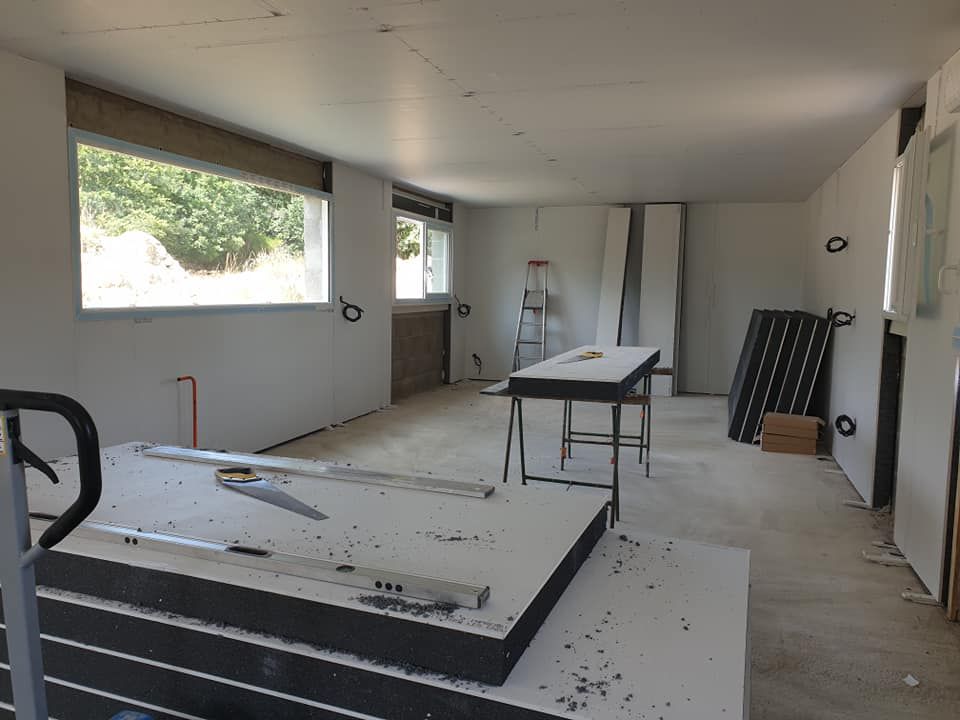 Aménagement avec pose de cloisons