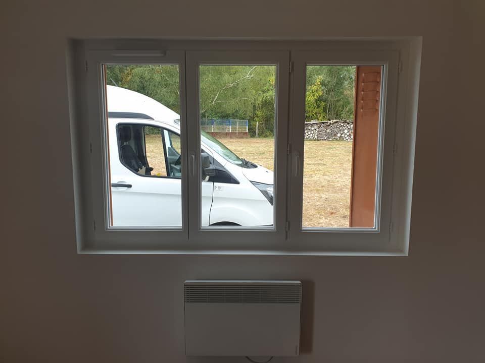 Installation d'une fenêtre dans une pièce