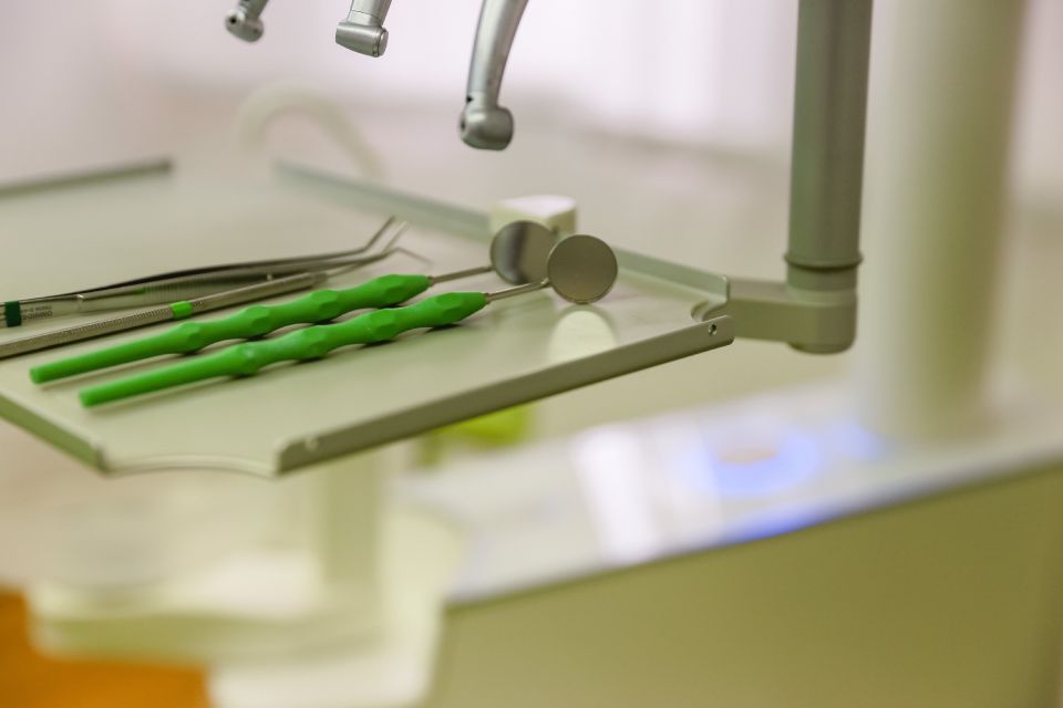 Zahnarztmaterial, Zahnarztpraxis Dr. Krausert