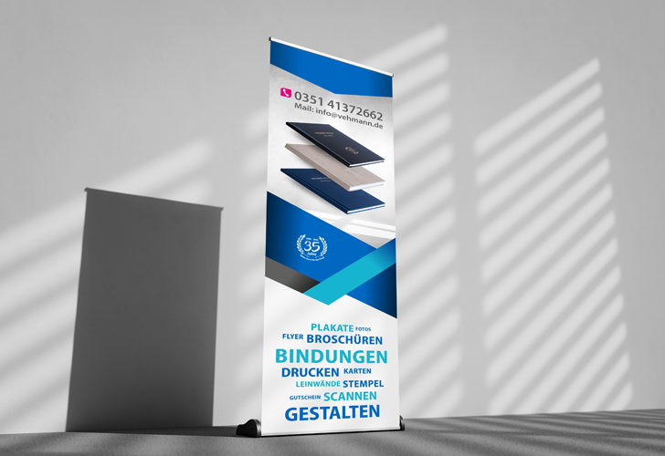 Roll Up mit bedruckter Werbung.